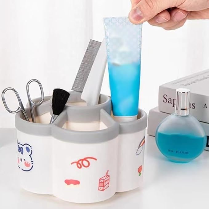 Plum Blossom Shaped Pen Holder