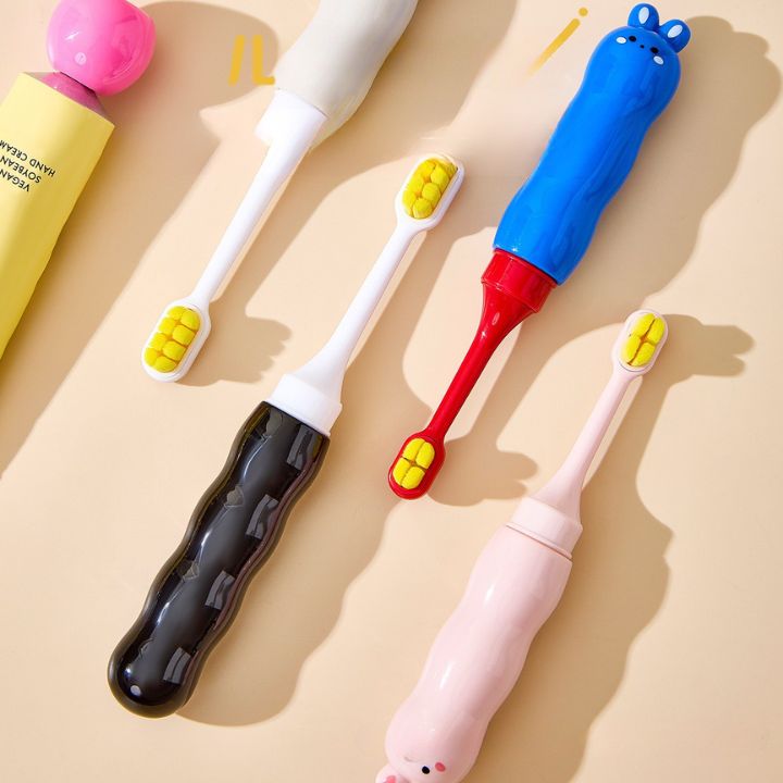 Fun and Compact Travel Brushing Combo